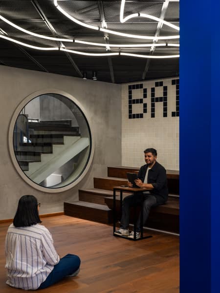 Gully Labs Sneaker Store